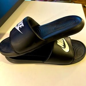 Nike Victori One Slides 13 men
